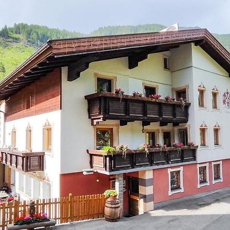 Fruehstueckspension Knappaschneider Prägraten Exterior foto