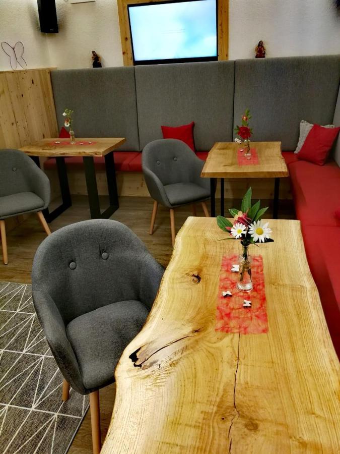 Fruehstueckspension Knappaschneider Prägraten Exterior foto