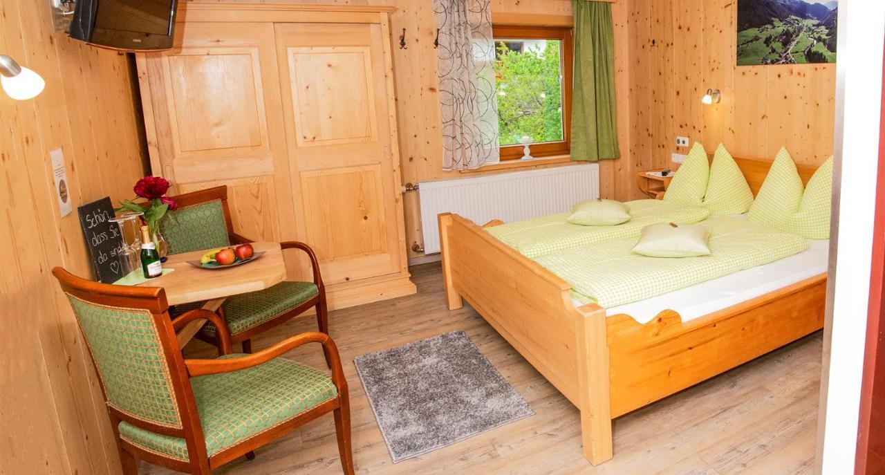 Fruehstueckspension Knappaschneider Prägraten Exterior foto